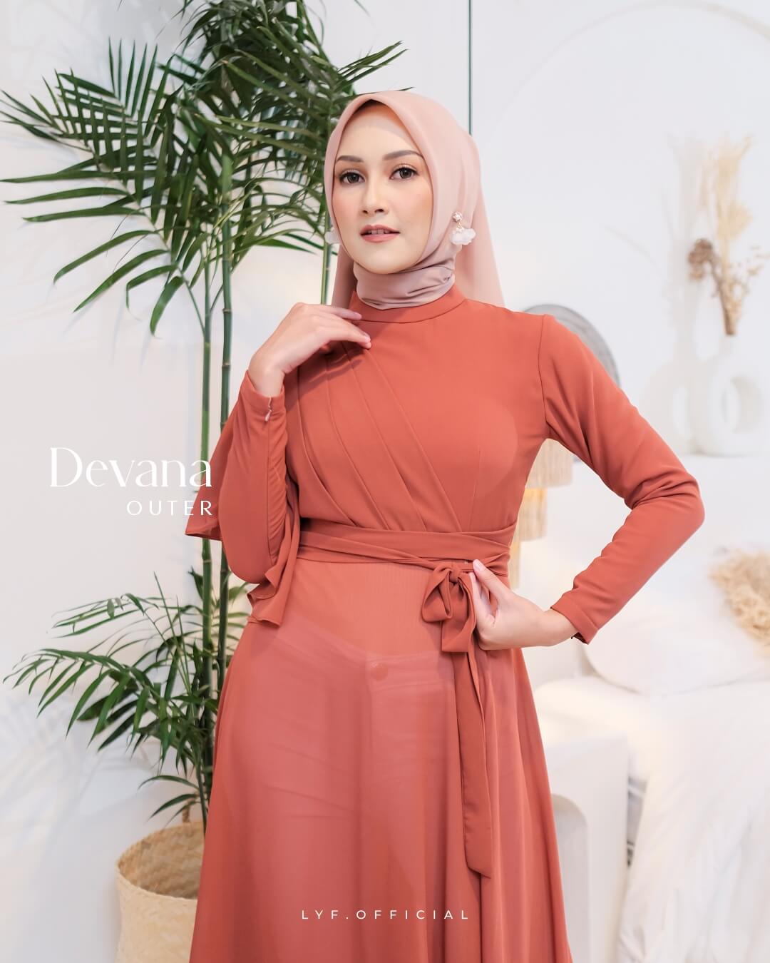 DEVANA OUTER