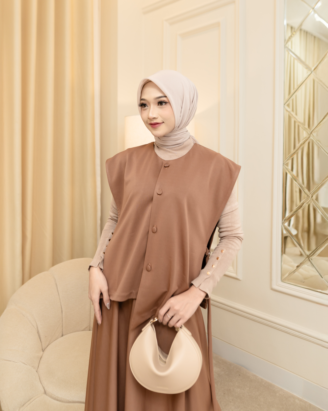 FEED 0A0 COVER - EVE VEST